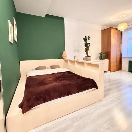 Tuz Przy Polwiejskiej * Poznań
