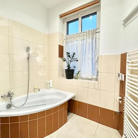 Apartment Tuz Przy Polwiejskiej *