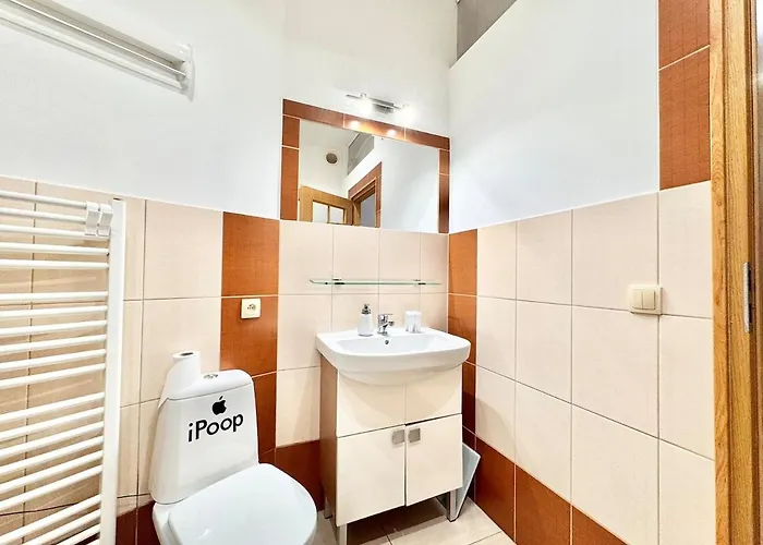 Tuz Przy Polwiejskiej